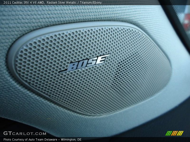 Radiant Silver Metallic / Titanium/Ebony 2011 Cadillac SRX 4 V6 AWD
