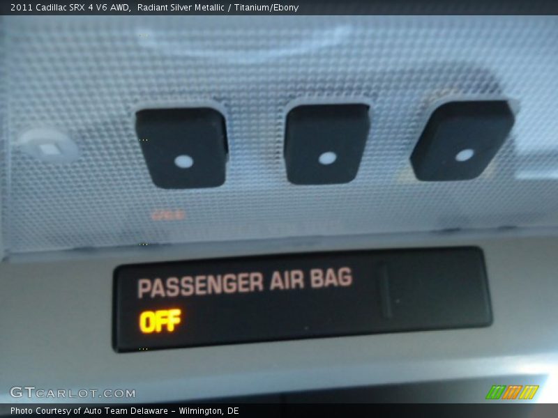 Radiant Silver Metallic / Titanium/Ebony 2011 Cadillac SRX 4 V6 AWD