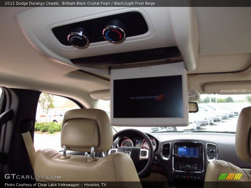 Brilliant Black Crystal Pearl / Black/Light Frost Beige 2013 Dodge Durango Citadel