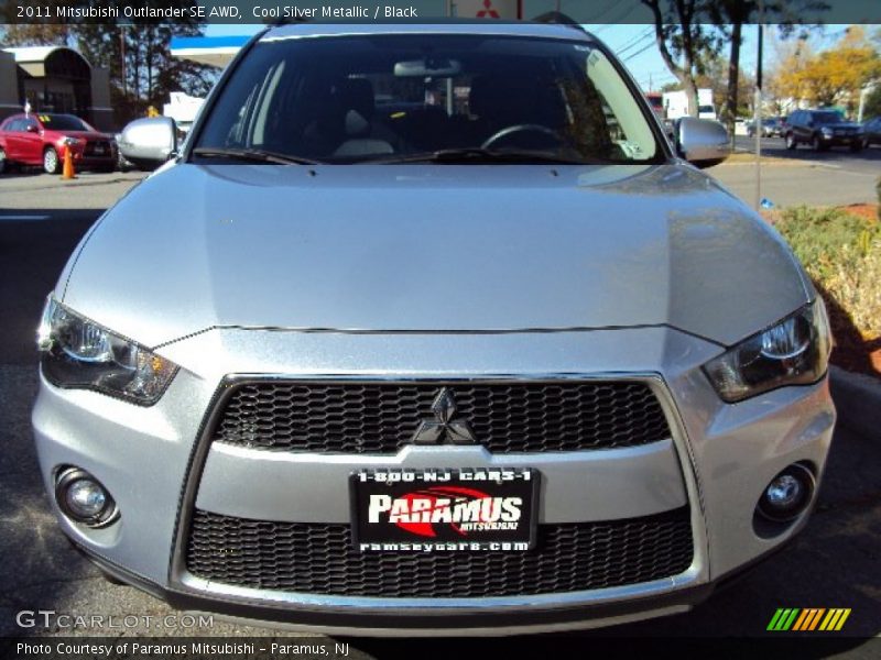 Cool Silver Metallic / Black 2011 Mitsubishi Outlander SE AWD