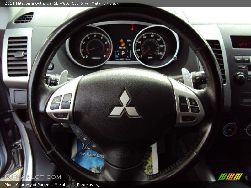 Cool Silver Metallic / Black 2011 Mitsubishi Outlander SE AWD