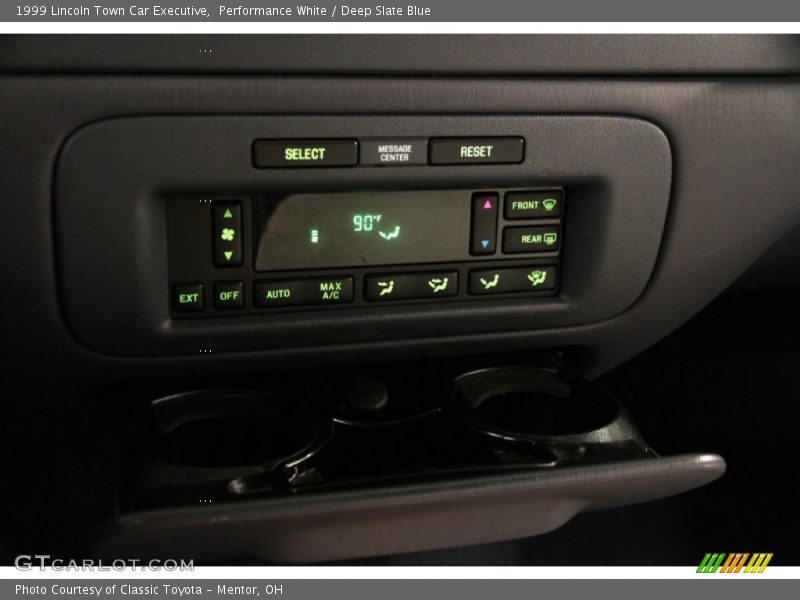 Controls of 1999 Town Car Executive