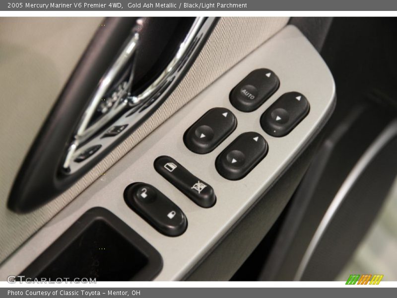 Gold Ash Metallic / Black/Light Parchment 2005 Mercury Mariner V6 Premier 4WD