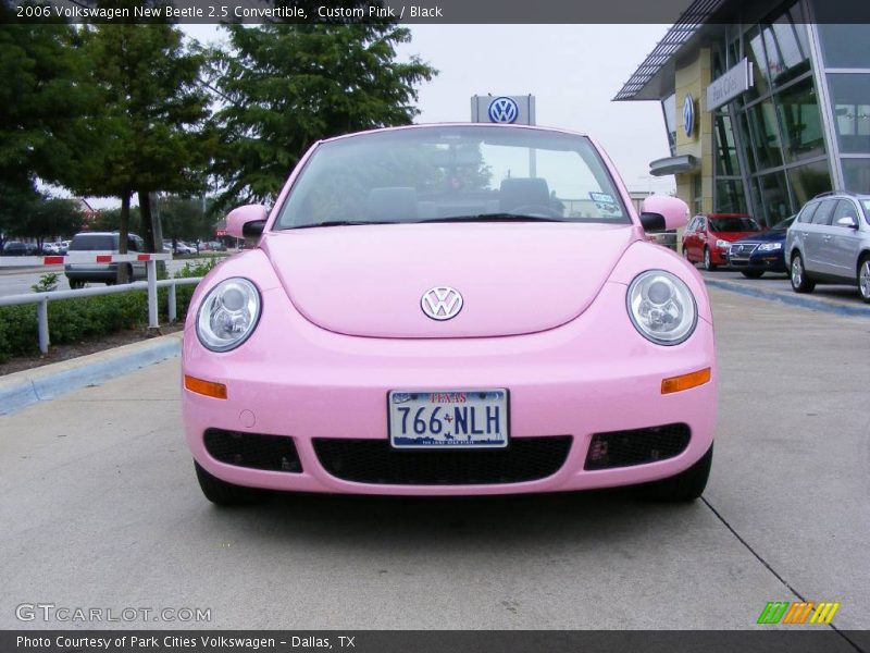 Custom Pink / Black 2006 Volkswagen New Beetle 2.5 Convertible