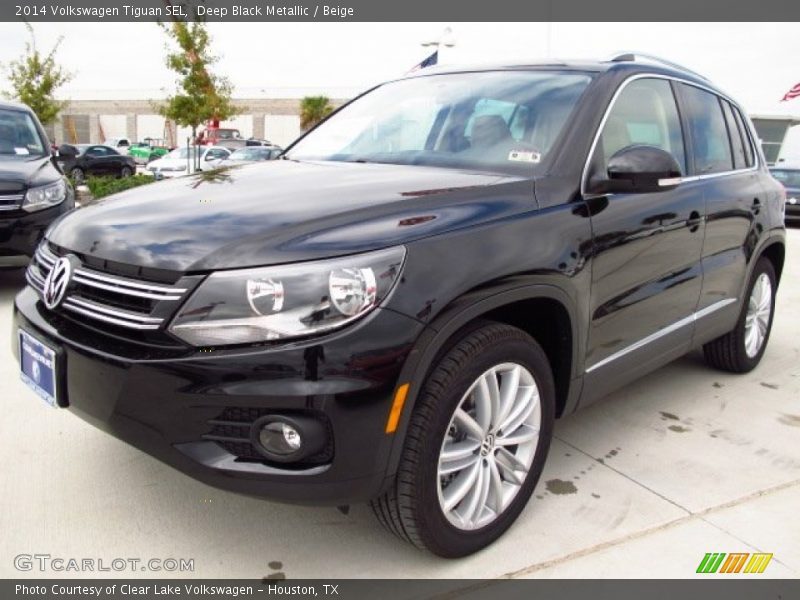 Deep Black Metallic / Beige 2014 Volkswagen Tiguan SEL