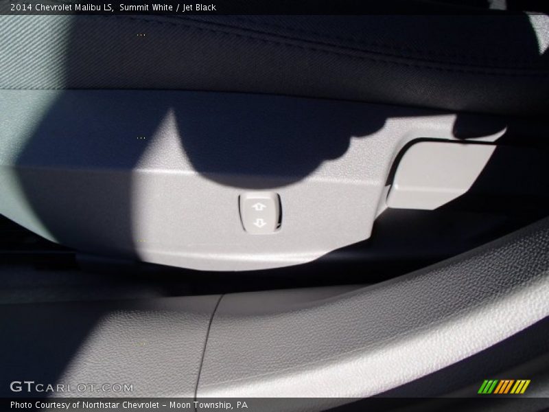 Summit White / Jet Black 2014 Chevrolet Malibu LS