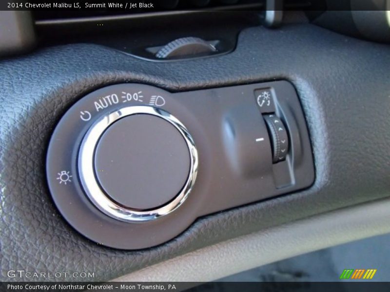 Summit White / Jet Black 2014 Chevrolet Malibu LS