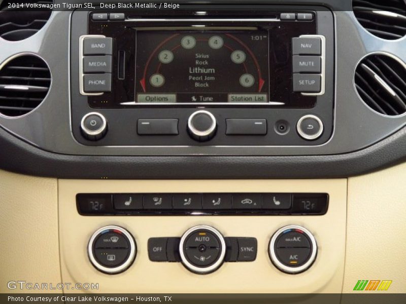 Deep Black Metallic / Beige 2014 Volkswagen Tiguan SEL