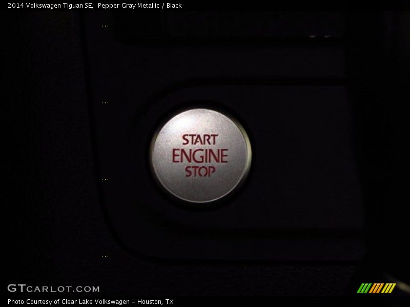 Pepper Gray Metallic / Black 2014 Volkswagen Tiguan SE