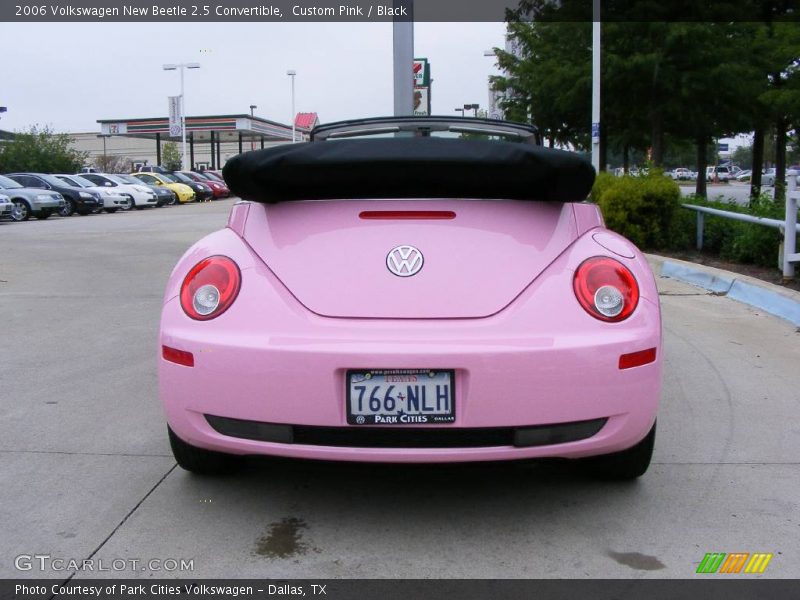 Custom Pink / Black 2006 Volkswagen New Beetle 2.5 Convertible