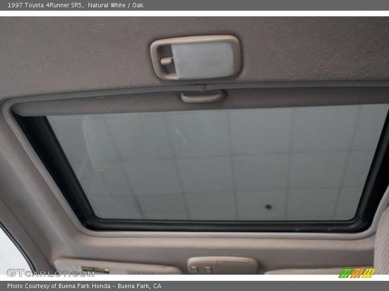 Natural White / Oak 1997 Toyota 4Runner SR5