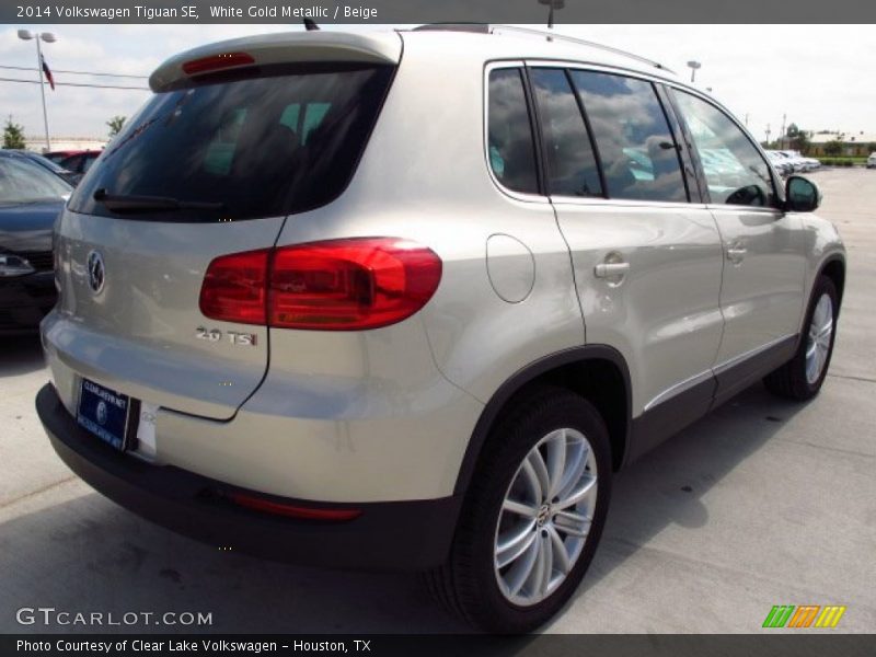 White Gold Metallic / Beige 2014 Volkswagen Tiguan SE