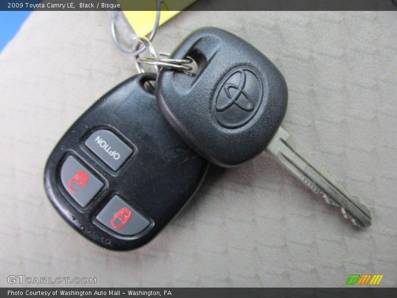 Black / Bisque 2009 Toyota Camry LE