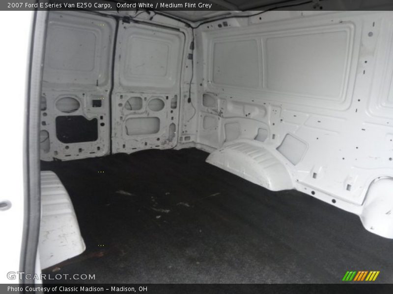 Oxford White / Medium Flint Grey 2007 Ford E Series Van E250 Cargo