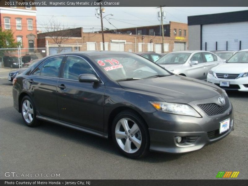 Magnetic Gray Metallic / Dark Charcoal 2011 Toyota Camry SE