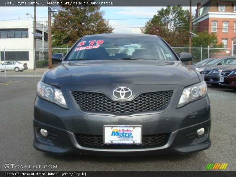 Magnetic Gray Metallic / Dark Charcoal 2011 Toyota Camry SE