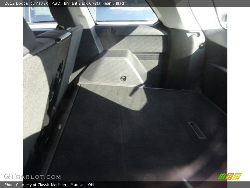 Brilliant Black Crystal Pearl / Black 2013 Dodge Journey SXT AWD