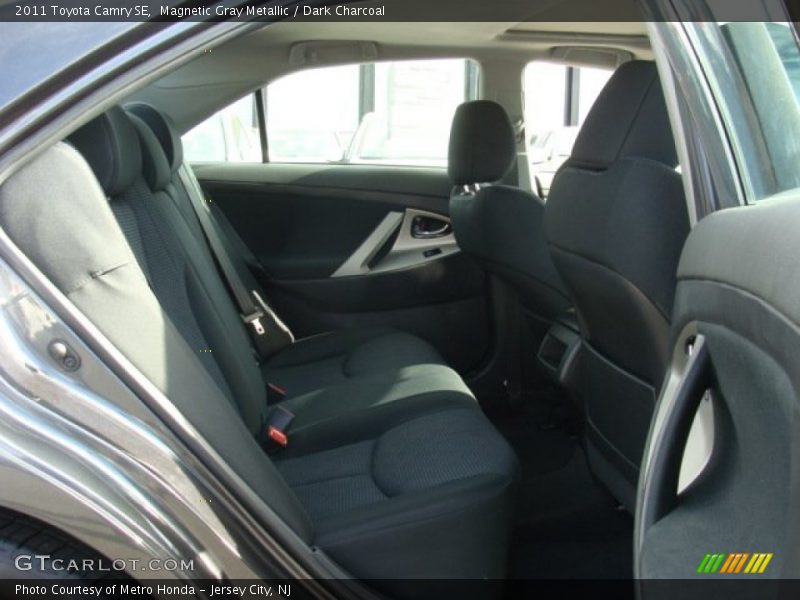 Magnetic Gray Metallic / Dark Charcoal 2011 Toyota Camry SE