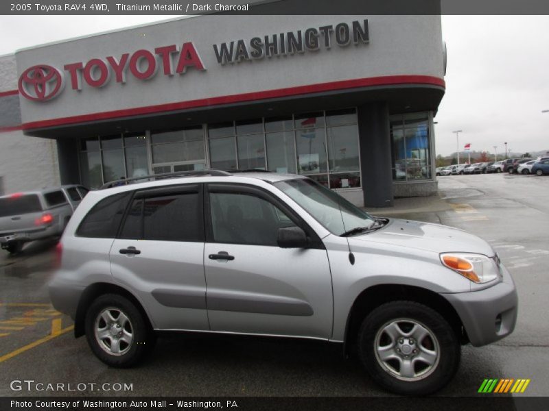 Titanium Metallic / Dark Charcoal 2005 Toyota RAV4 4WD