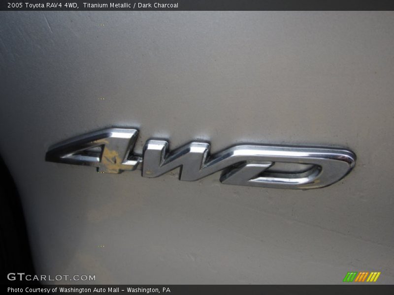 Titanium Metallic / Dark Charcoal 2005 Toyota RAV4 4WD