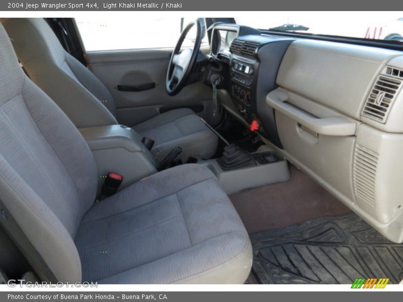 Light Khaki Metallic / Khaki 2004 Jeep Wrangler Sport 4x4
