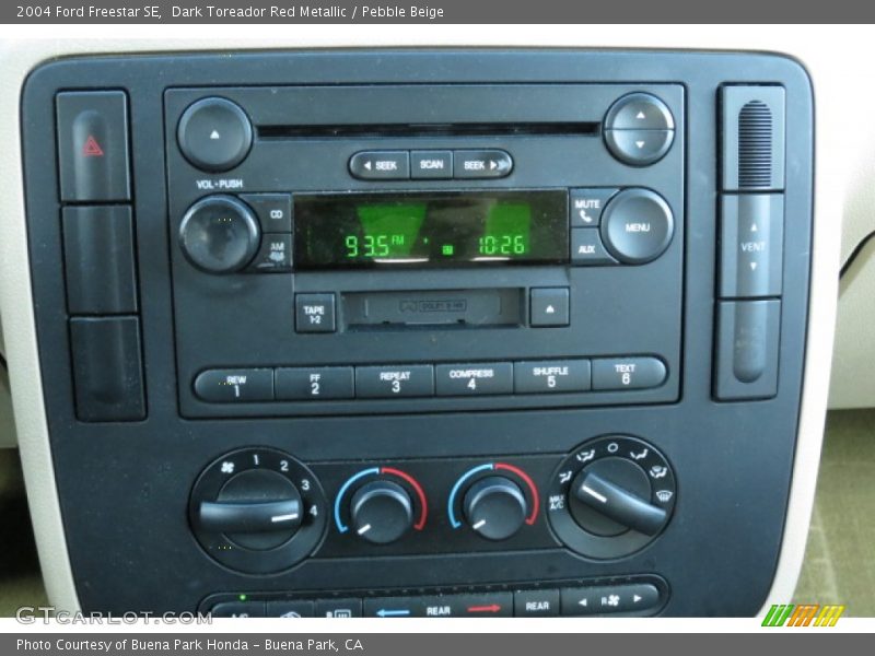 Dark Toreador Red Metallic / Pebble Beige 2004 Ford Freestar SE