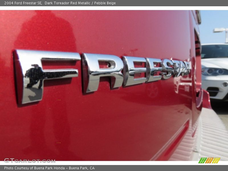 Dark Toreador Red Metallic / Pebble Beige 2004 Ford Freestar SE