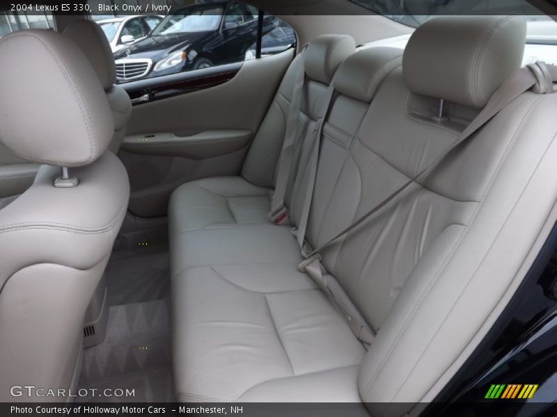 Black Onyx / Ivory 2004 Lexus ES 330