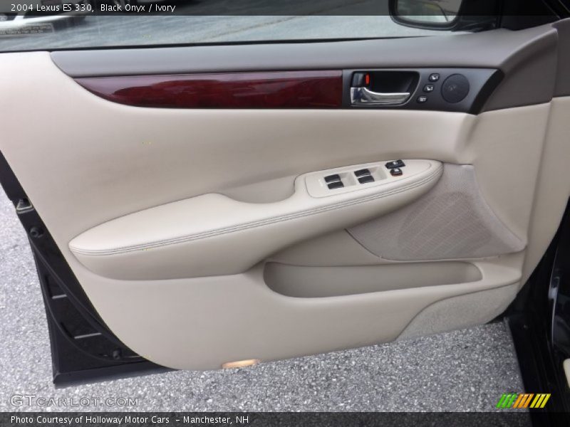Black Onyx / Ivory 2004 Lexus ES 330