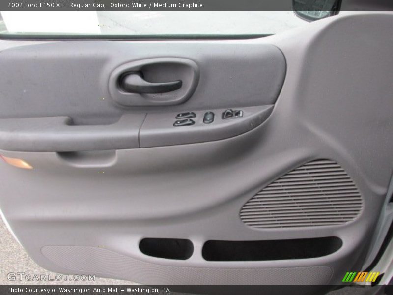 Oxford White / Medium Graphite 2002 Ford F150 XLT Regular Cab