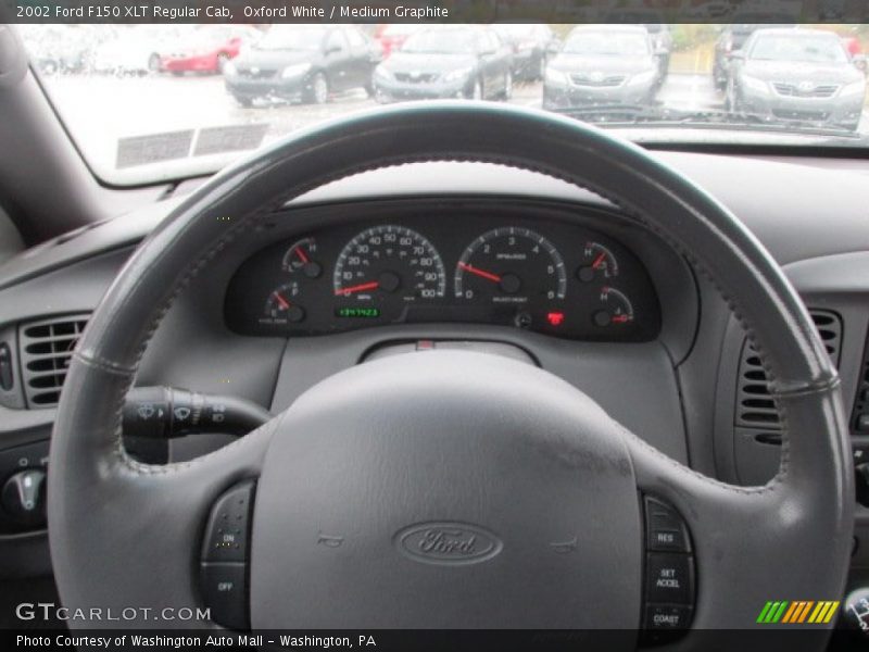 Oxford White / Medium Graphite 2002 Ford F150 XLT Regular Cab
