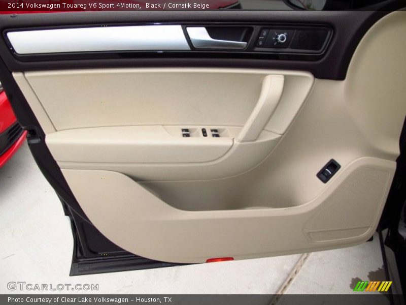 Door Panel of 2014 Touareg V6 Sport 4Motion