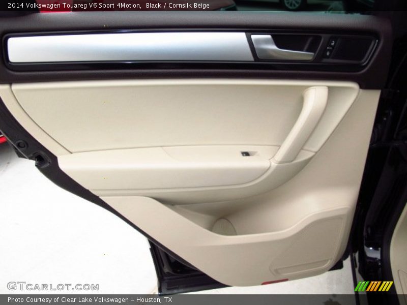 Door Panel of 2014 Touareg V6 Sport 4Motion