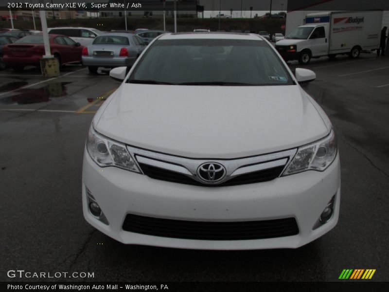 Super White / Ash 2012 Toyota Camry XLE V6