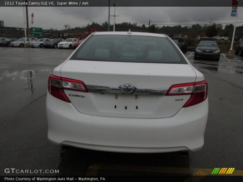 Super White / Ash 2012 Toyota Camry XLE V6