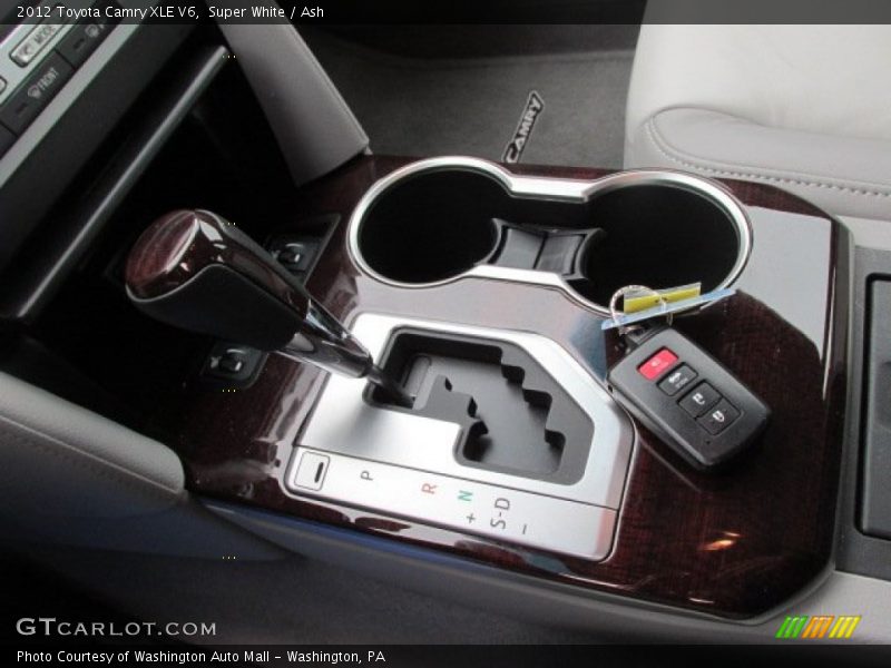 Super White / Ash 2012 Toyota Camry XLE V6