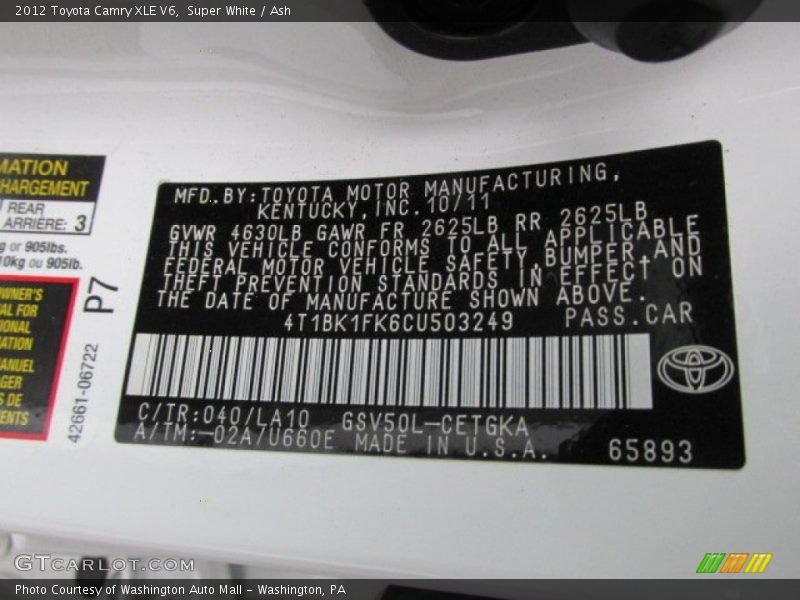 Super White / Ash 2012 Toyota Camry XLE V6
