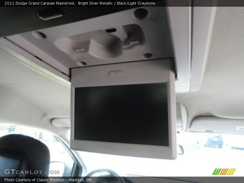 Bright Silver Metallic / Black/Light Graystone 2011 Dodge Grand Caravan Mainstreet