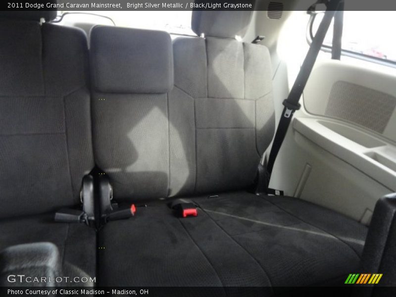 Bright Silver Metallic / Black/Light Graystone 2011 Dodge Grand Caravan Mainstreet
