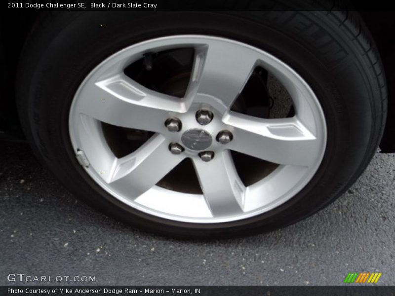 Black / Dark Slate Gray 2011 Dodge Challenger SE