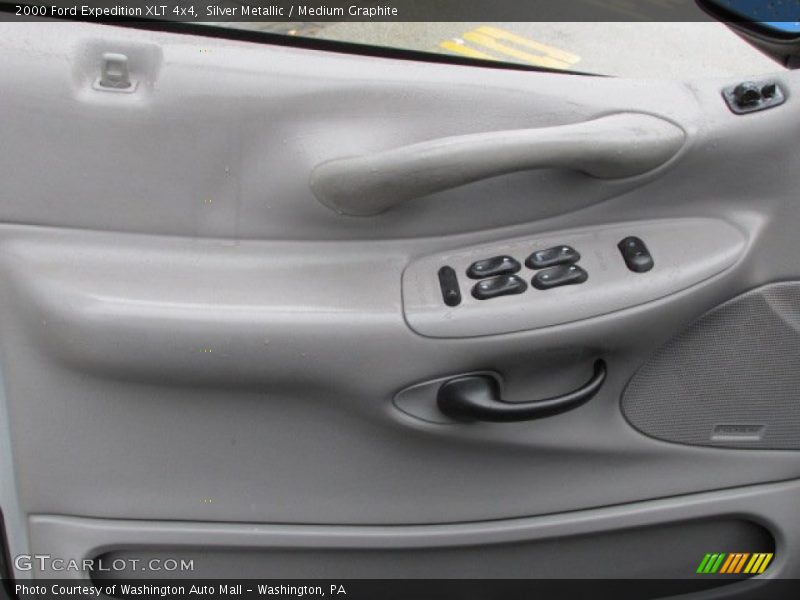 Silver Metallic / Medium Graphite 2000 Ford Expedition XLT 4x4