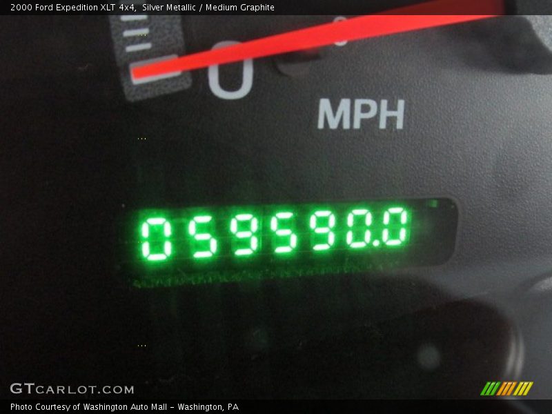 Silver Metallic / Medium Graphite 2000 Ford Expedition XLT 4x4