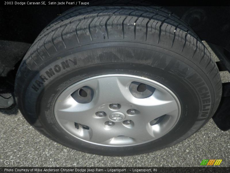 Satin Jade Pearl / Taupe 2003 Dodge Caravan SE