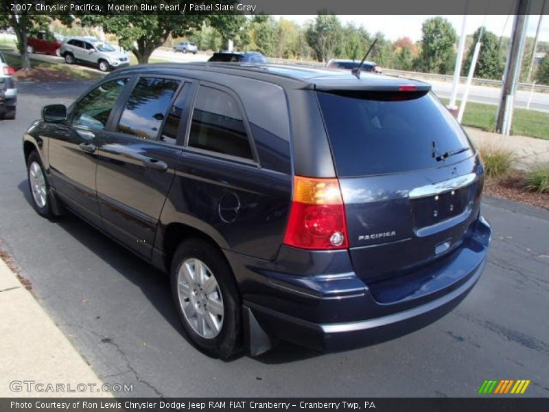 Modern Blue Pearl / Pastel Slate Gray 2007 Chrysler Pacifica