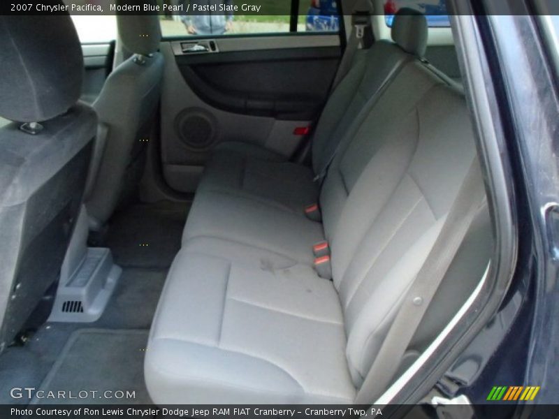 Modern Blue Pearl / Pastel Slate Gray 2007 Chrysler Pacifica