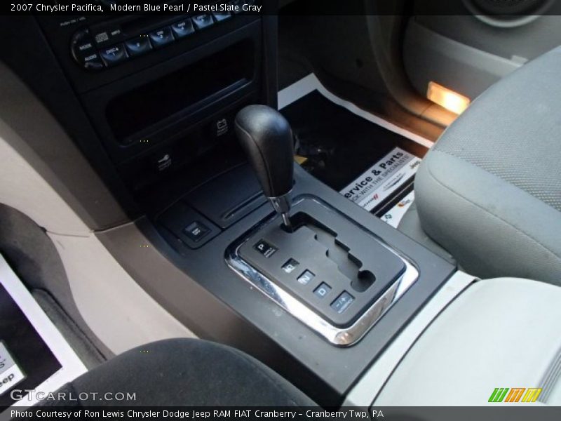 Modern Blue Pearl / Pastel Slate Gray 2007 Chrysler Pacifica