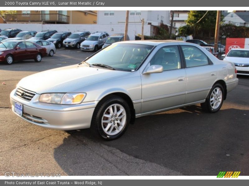 Lunar Mist Metallic / Gray 2000 Toyota Camry XLE V6