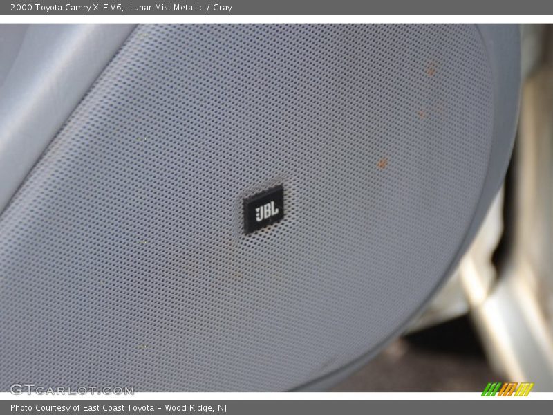 Lunar Mist Metallic / Gray 2000 Toyota Camry XLE V6