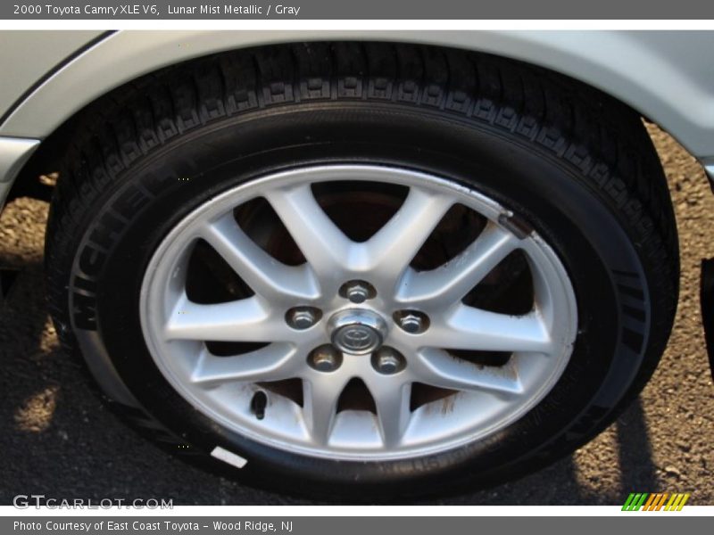 Lunar Mist Metallic / Gray 2000 Toyota Camry XLE V6