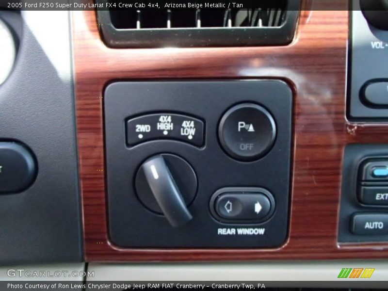 Arizona Beige Metallic / Tan 2005 Ford F250 Super Duty Lariat FX4 Crew Cab 4x4